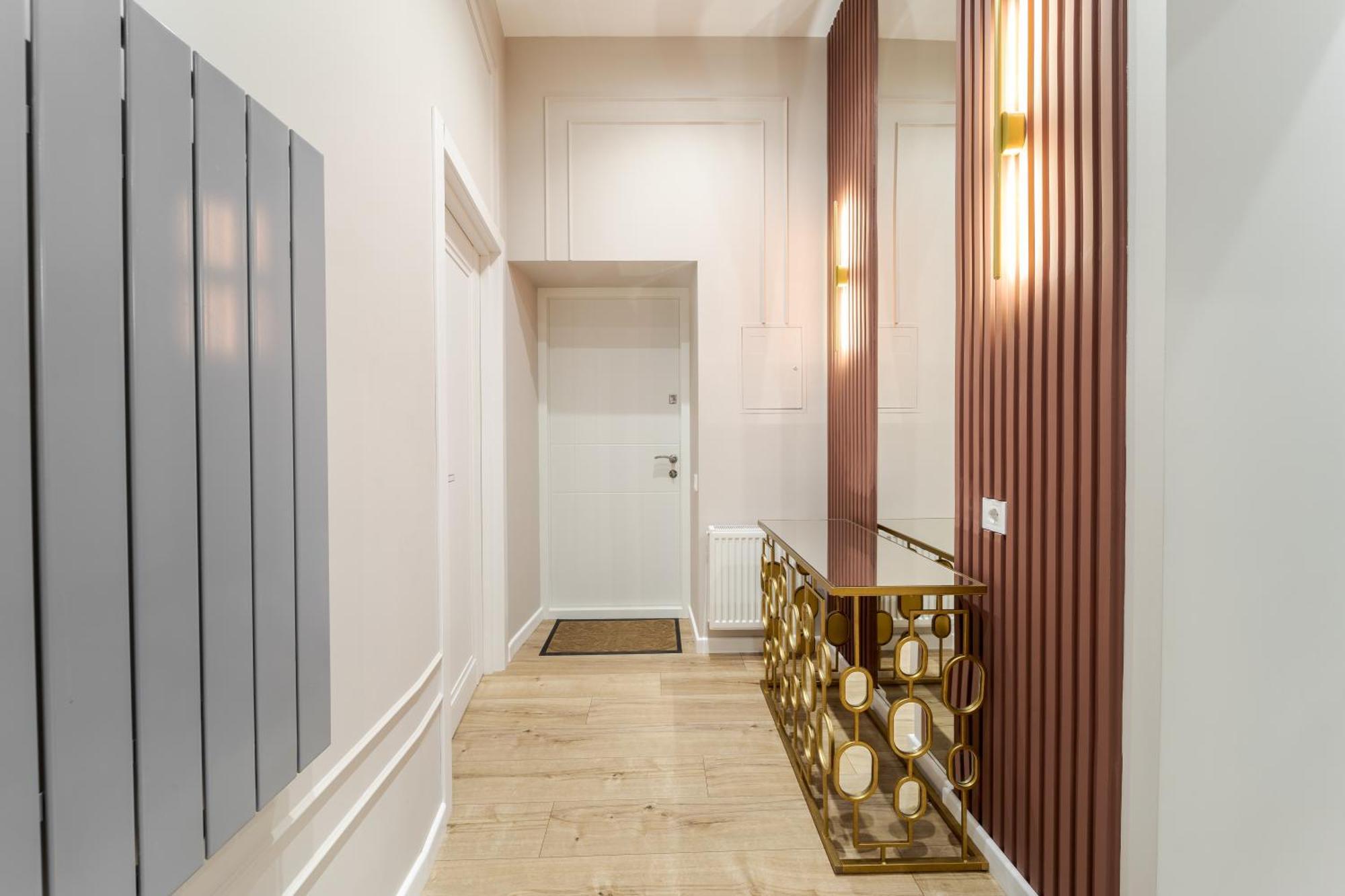 Leogrand Apartments On Leontovycha 17 Lviv Eksteriør billede