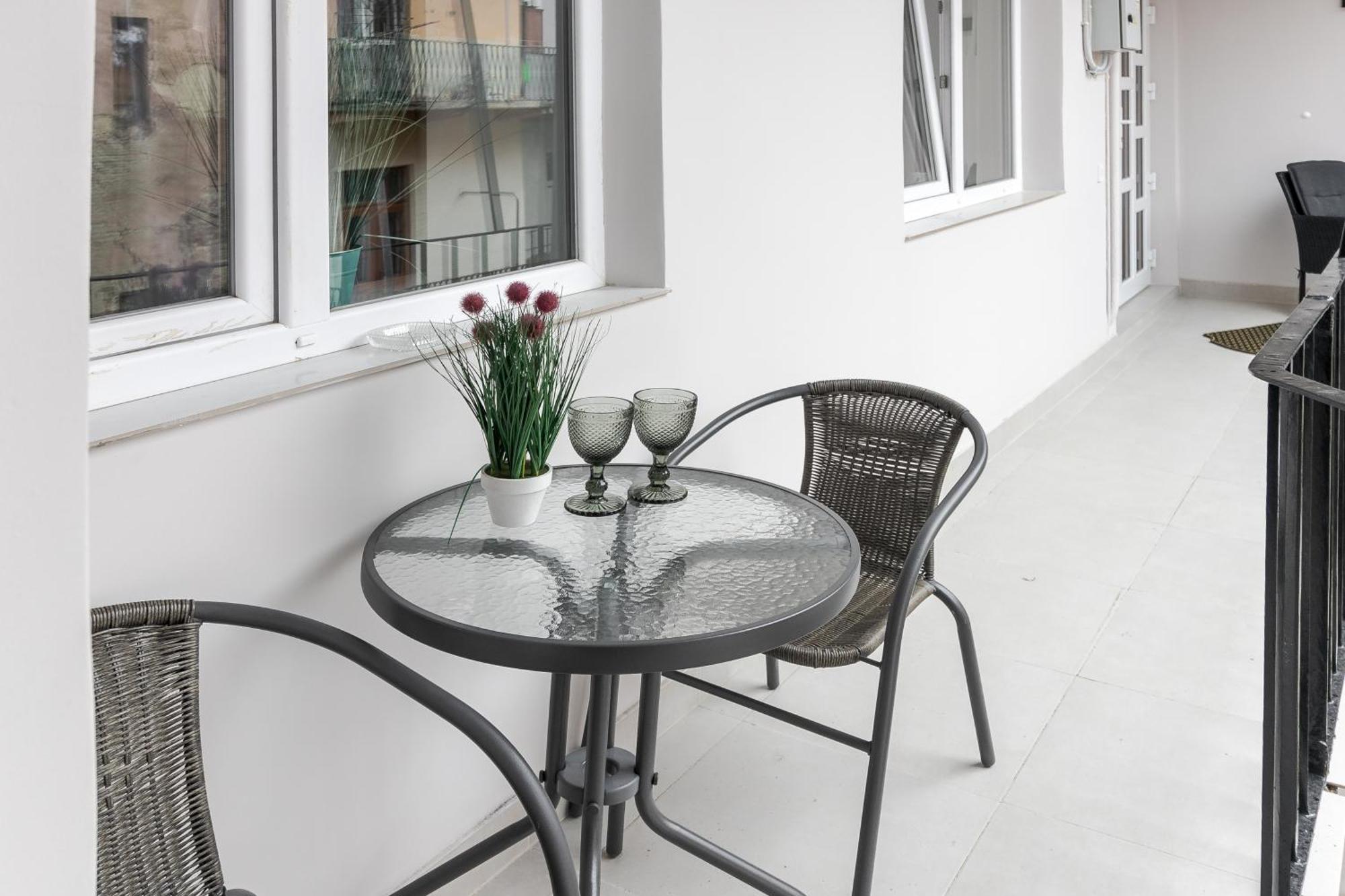 Leogrand Apartments On Leontovycha 17 Lviv Eksteriør billede