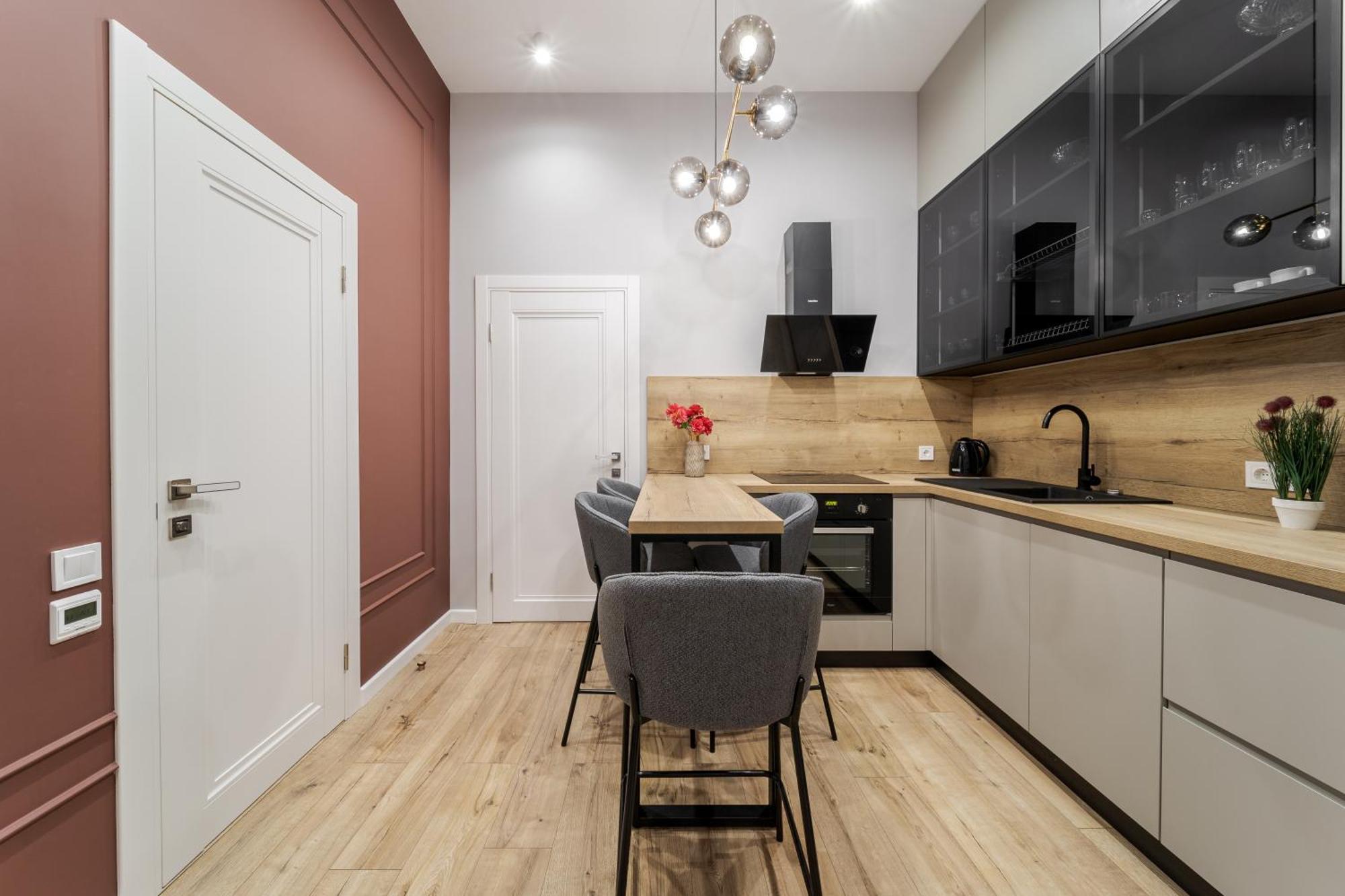 Leogrand Apartments On Leontovycha 17 Lviv Eksteriør billede
